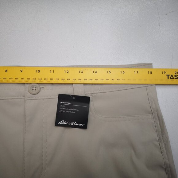 NWT Eddie Bauer Stretch Ladies Size 14 Beige UPF50 Sun Protection Capri Pants - Picture 12 of 14
